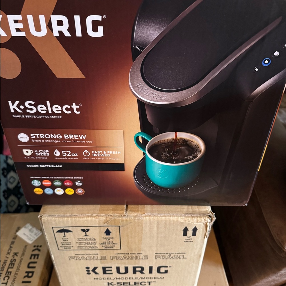 Keurig K-Select Coffee Maker in Matte Black